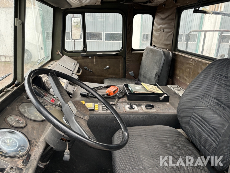 Militär terrängbil Scania TGB 40, Hörby, Klaravik auktioner