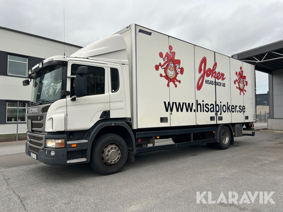 Lastbil Scania P230 med bakgavellyft
