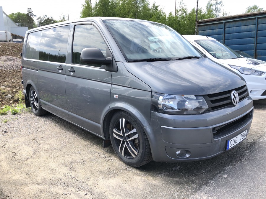 VW Transporter T5 2.0 TDI 5-sits