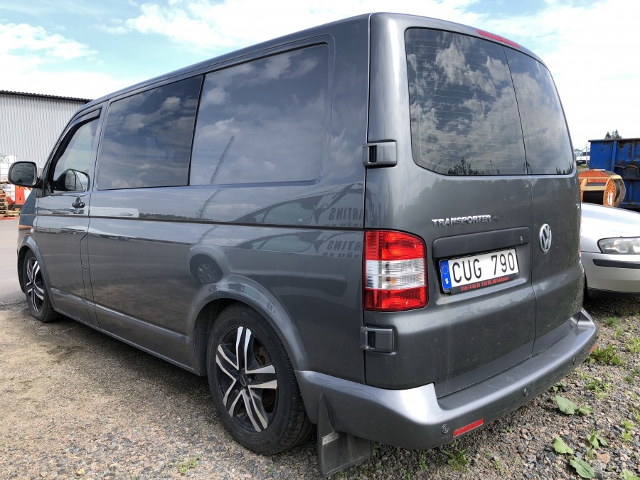 VW Transporter T5 2.0 TDI 5-sits