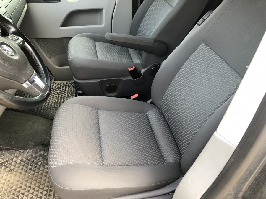 VW Transporter T5 2.0 TDI 5-sits