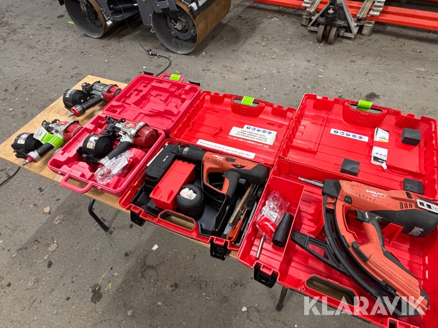 Parti med byggmaskiner Hilti & Max