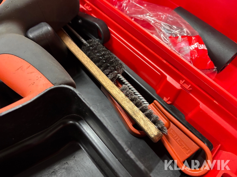 Parti med byggmaskiner Hilti & Max