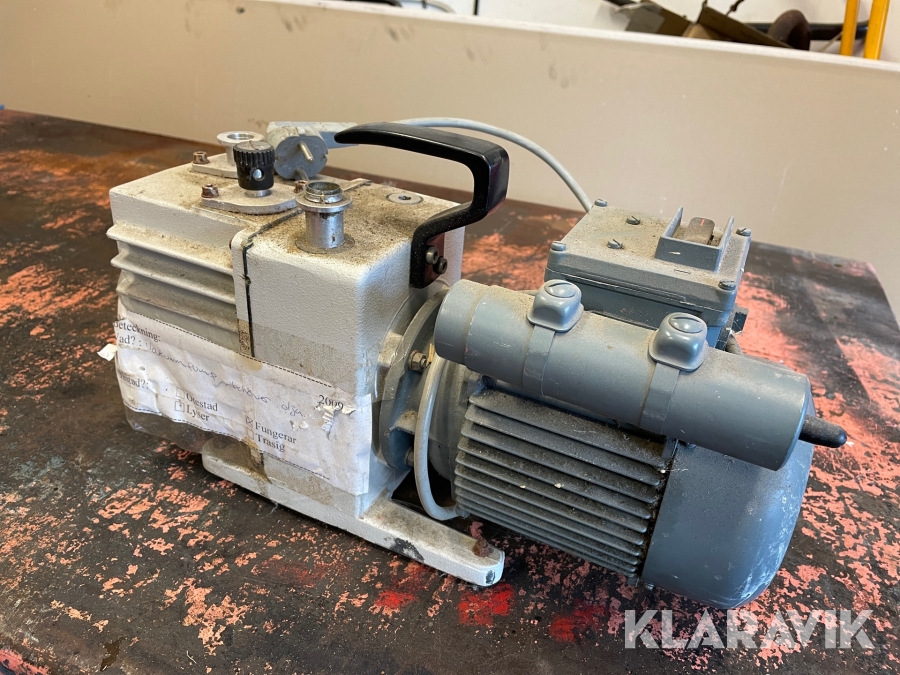 Klaravik Auktioner | Vacuumpump Leybold Heraeus D2A/DS