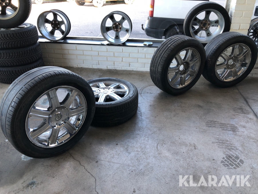 Fälgar med däck till Chrysler pacifica  