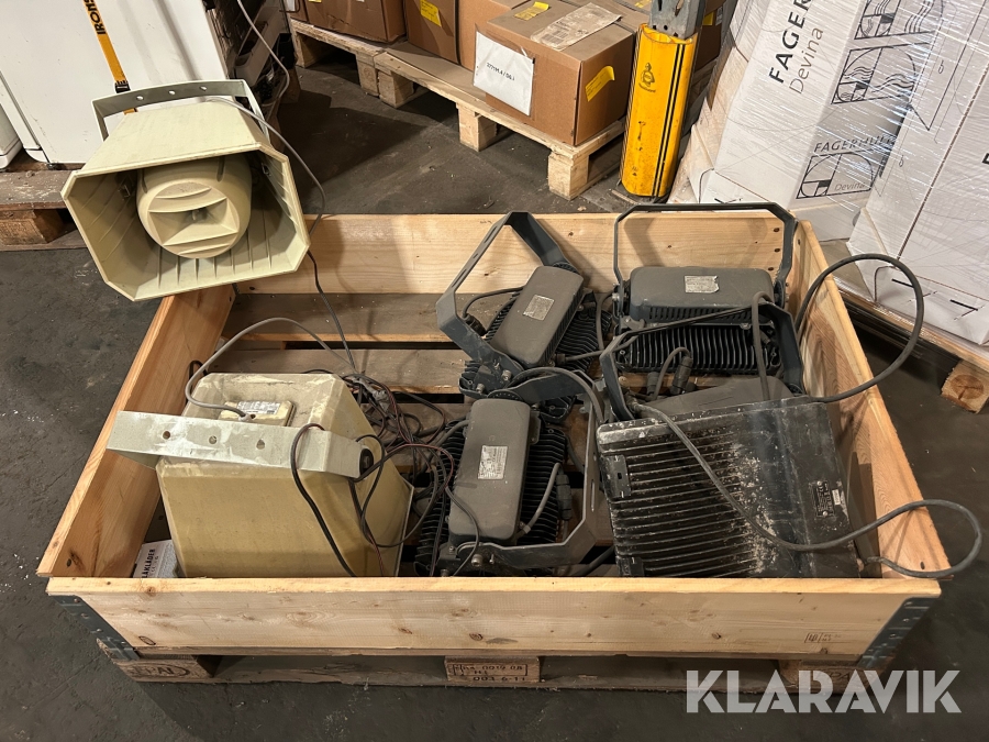 Byggbelysning & högtalare Amiga / DAR