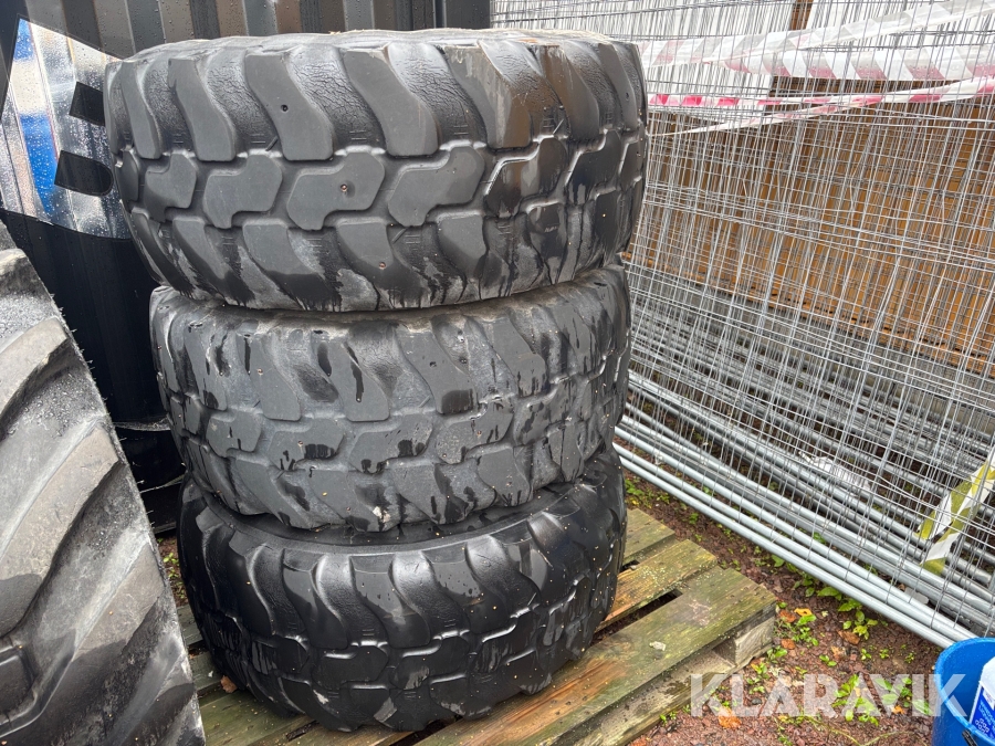 Entreprenaddäck 405/70R18 Dunlop SP T9 4st