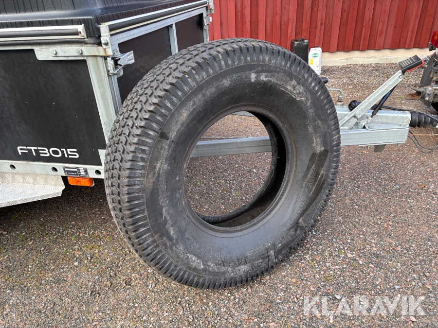 Däck Bridgestone 355/80D20 2 st