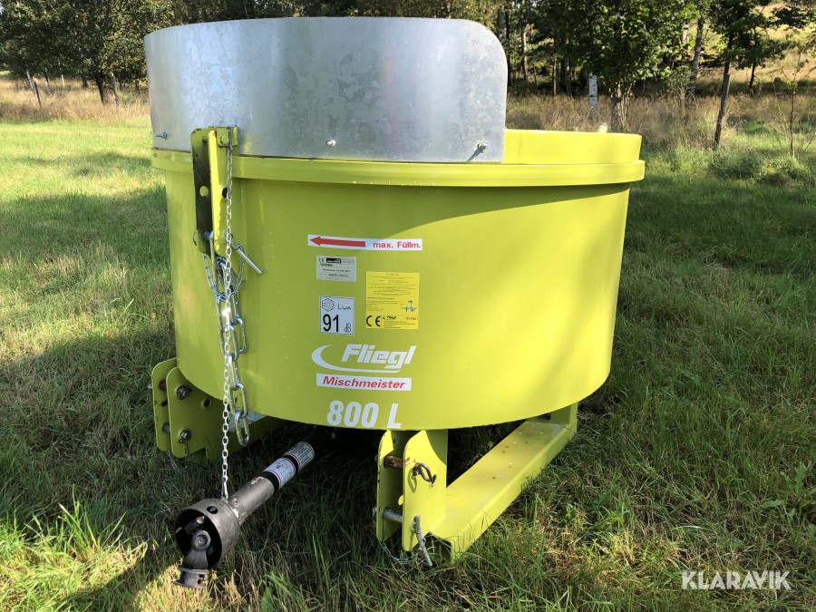 Betongblandare Fliegl 800