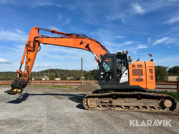 Grävmaskin Hitachi ZX225 US LC