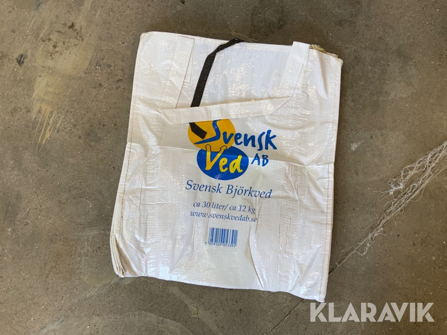 Vedsäckar 30 liter ca 12 kilo/ säck