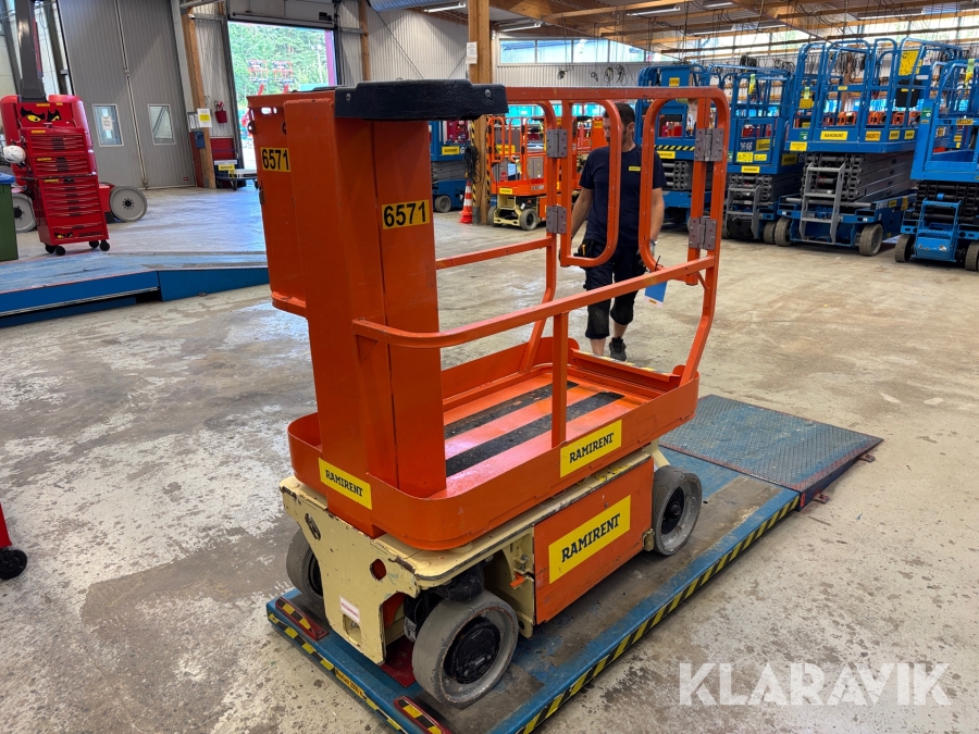 Pelarlift JLG 1230ES
