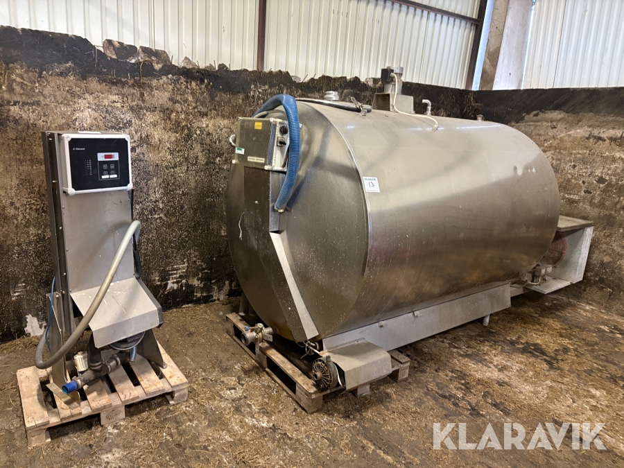 Mjölktank 3200liter Hackman Wedholm DF 953 AD med tankdisk