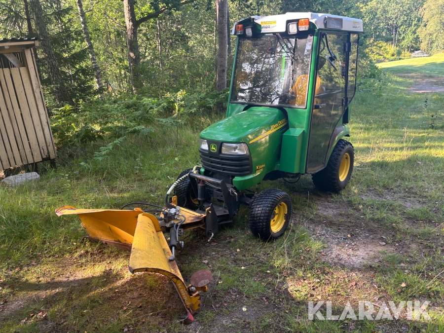 Redskapsbärare John Deere X595 4WD +Snöblad