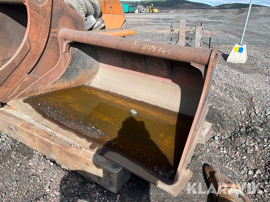 Planeringsskopa till grävmaskin