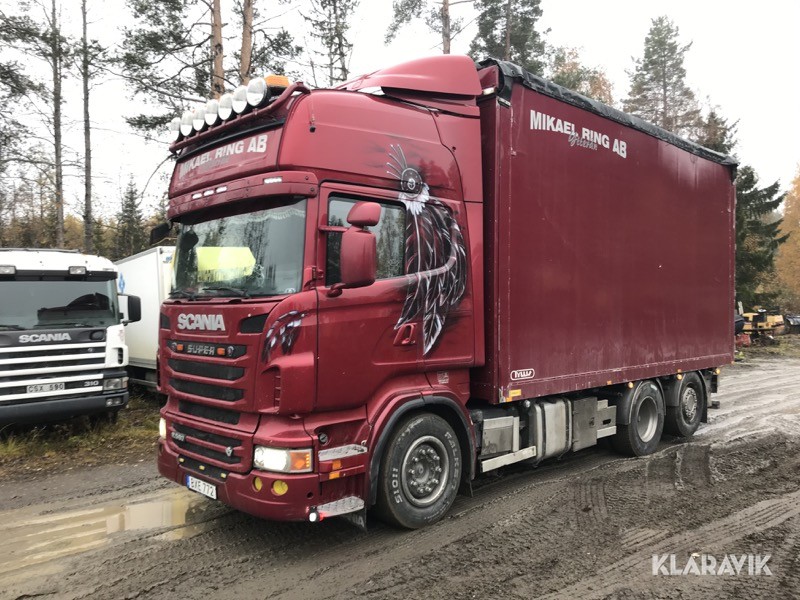 Flisbil med släp  Scania R560 6X2