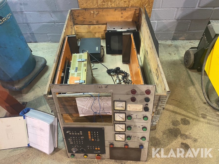 Styrsystem med Plc och handratt Heidenhain