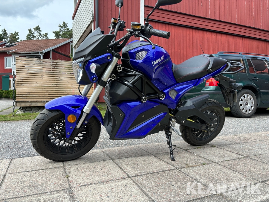 Elmoped Morakot Moonster