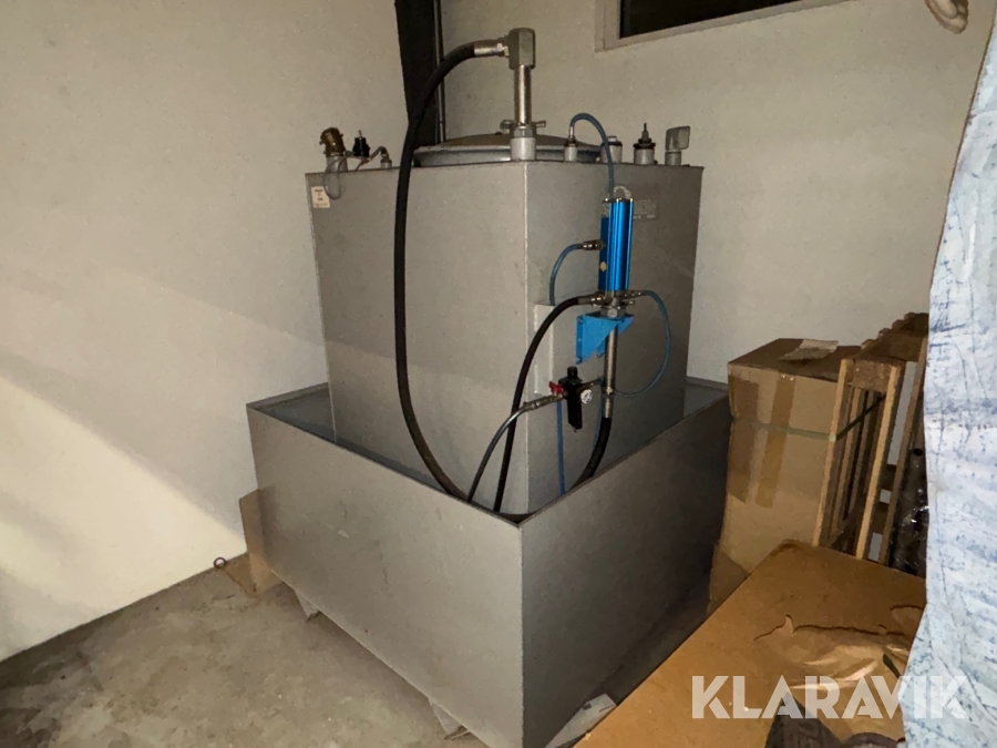 Oljecistern med invallning Alentec & Orion / Husqvarna-Tanken