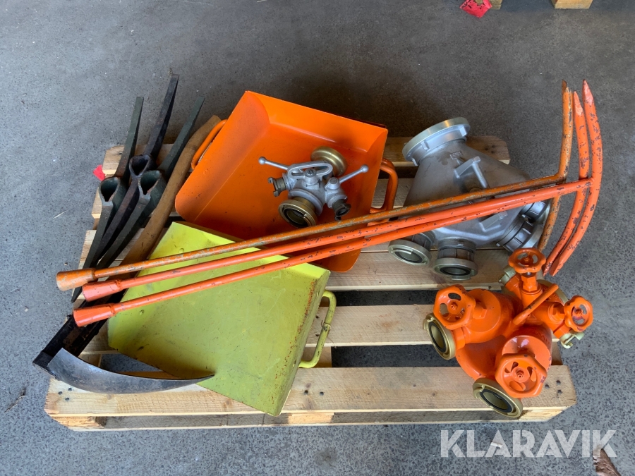 Diverse slangfördelare till brandslang AWG