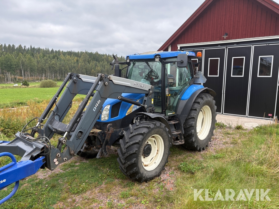 Traktor New Holland T-6040 med frontlastare