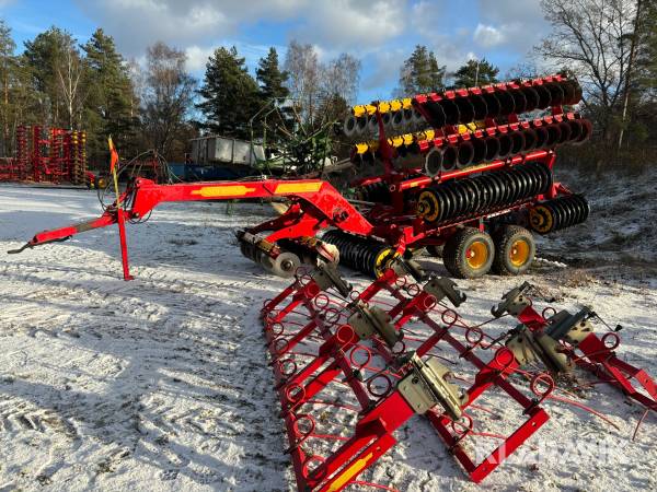 Tallriksredskap Väderstad Carrier 820 med halmfördelare