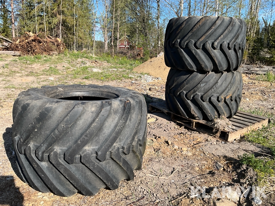 Entreprenaddäck Nokian TRS LS-2 3 st