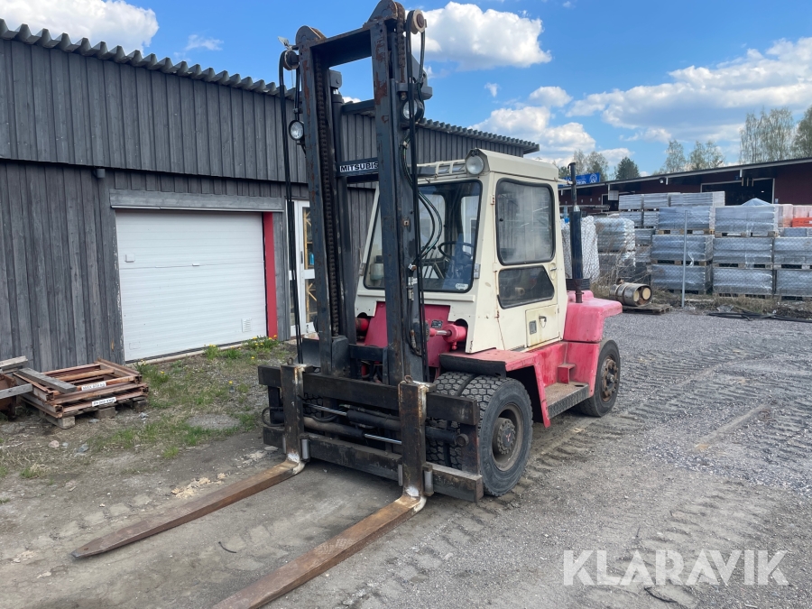 Truck Mitsubishi FD70