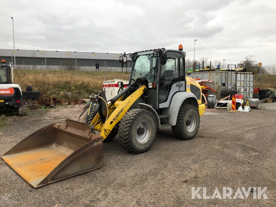 Hjullastare Kramer Allrad 550 med flera redskap