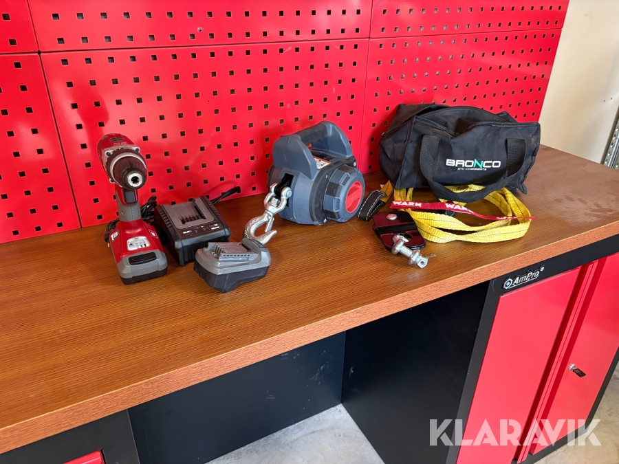 Skruvdragarvinsch Warn Drill Winch 227kg med skruvdragare och batteri