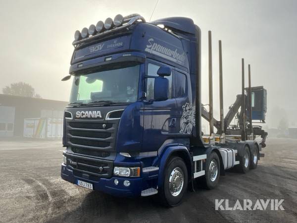 Timmerbil Scania R580 8x4 med timmerkran