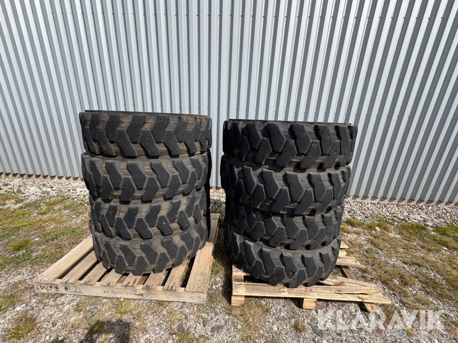 Däck med fälg Liebherr Excavator EM -22 290/90-20 8st