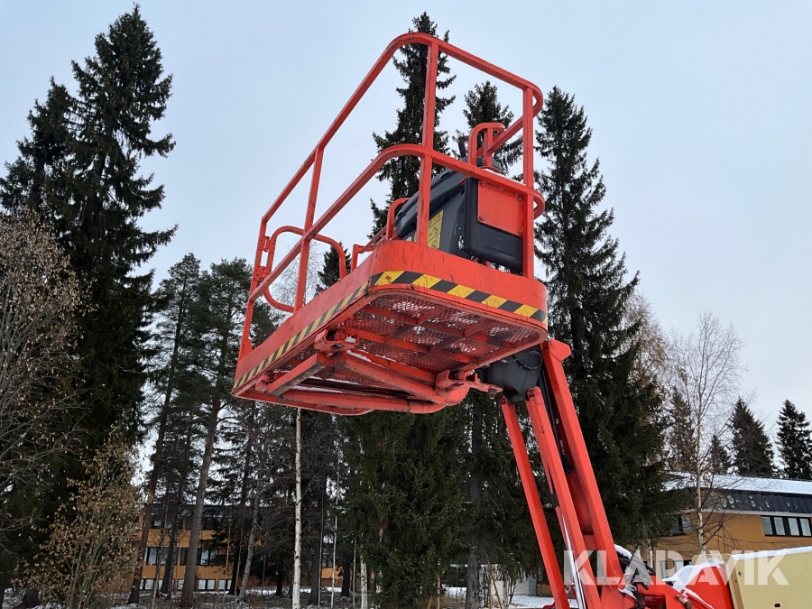 Bomlift JLG lift M600JP, Boden, Klaravik auktioner