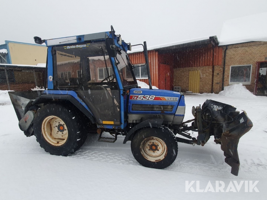Traktor vinterutrustad Iseki TK 538