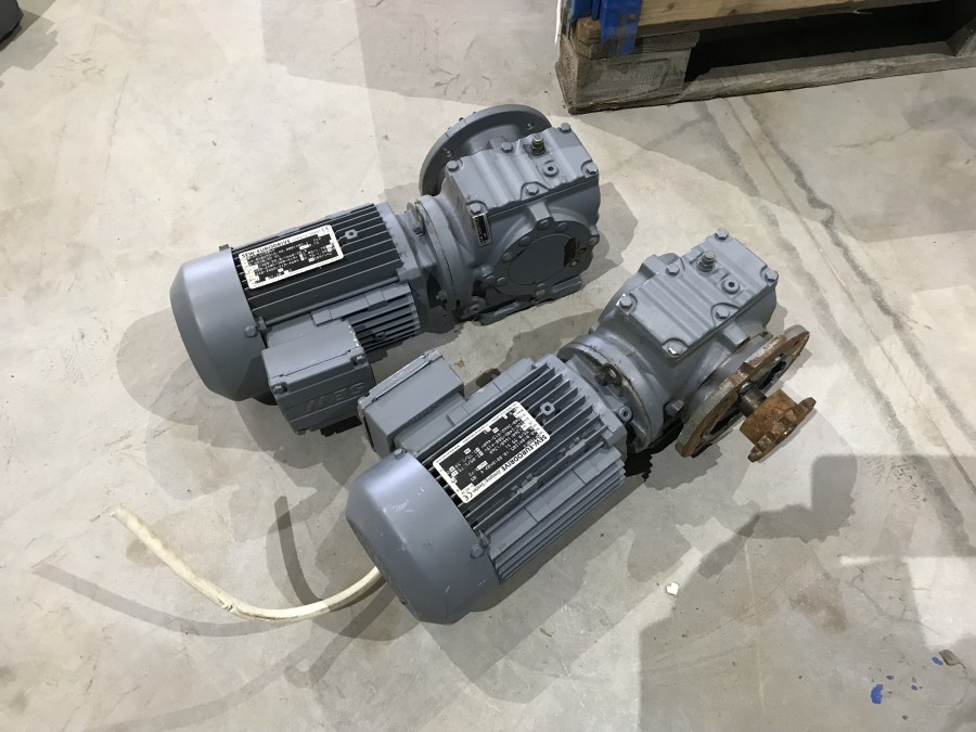 2st Elmotor med vinkelväxel