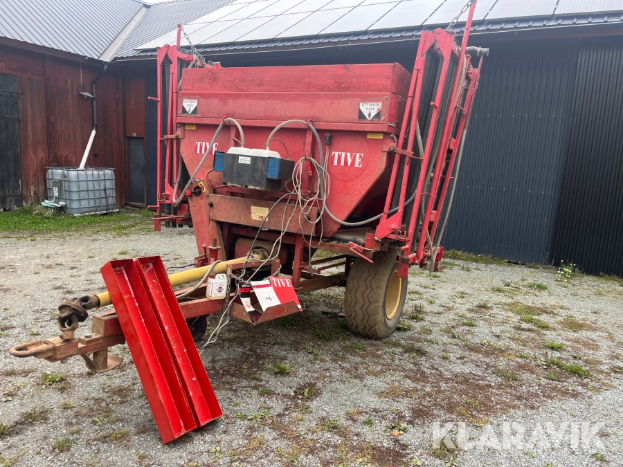 Gödselspridare Överum Tive 1500 JET