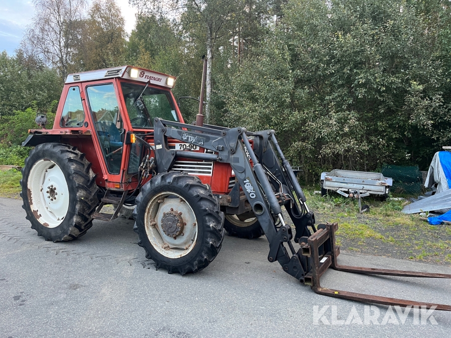 Traktor med lastare Fiat 70-90 D