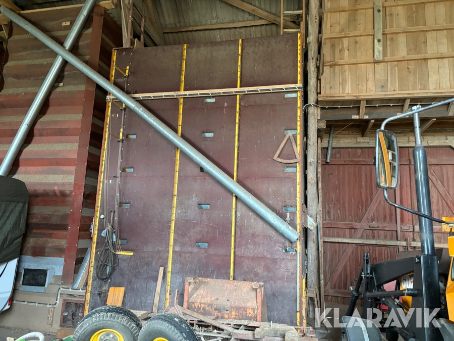 Tork Vara Verken varm / kall. Golvsvepertömning. 23m3