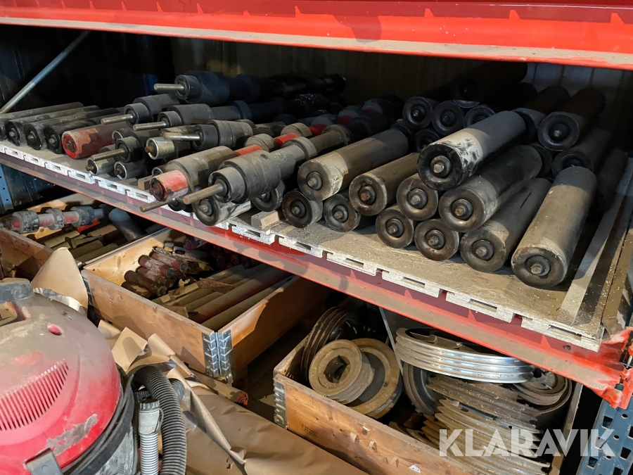 Parti med bärrullar och underrullar