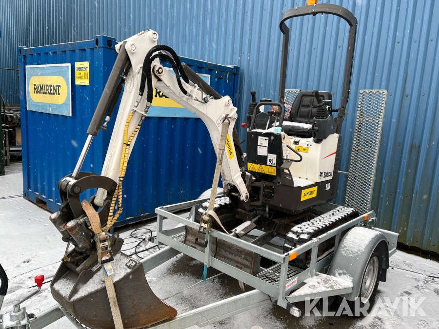 Grävmaskin Bobcat E10 med redskap