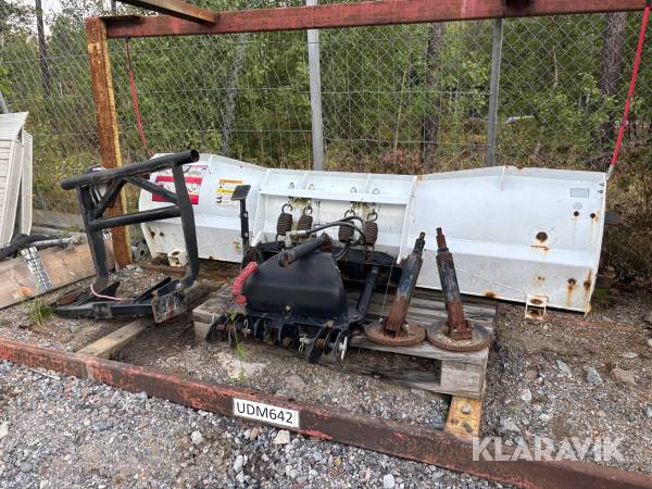 Plog med fäste till pickup Blizzard 720 LT