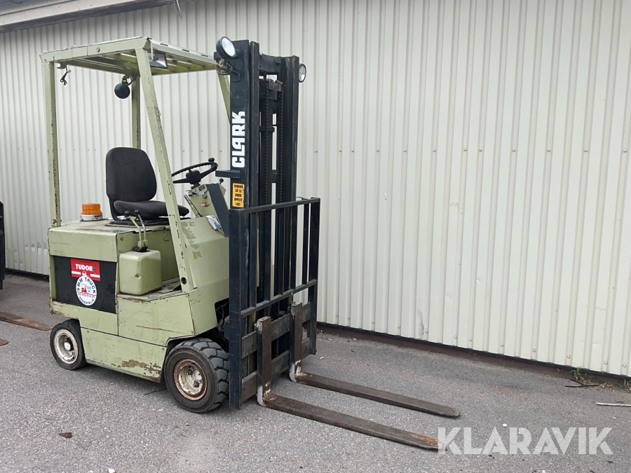 Truck Clark EC500-Y30