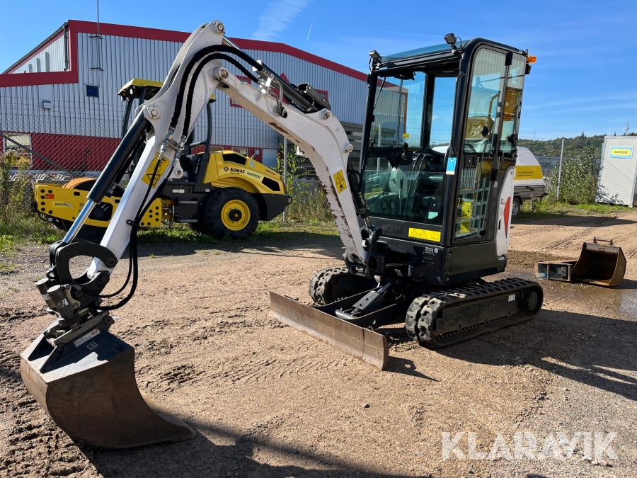 Grävmaskin Bobcat E20 med skopor