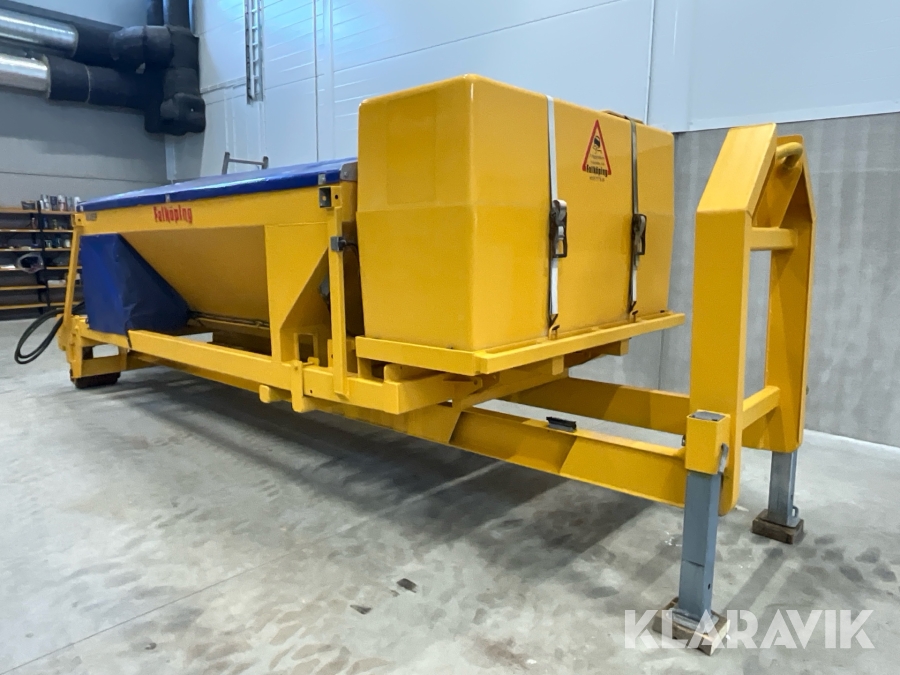 Saltspridare Falköping C-6 på lastväxlarram