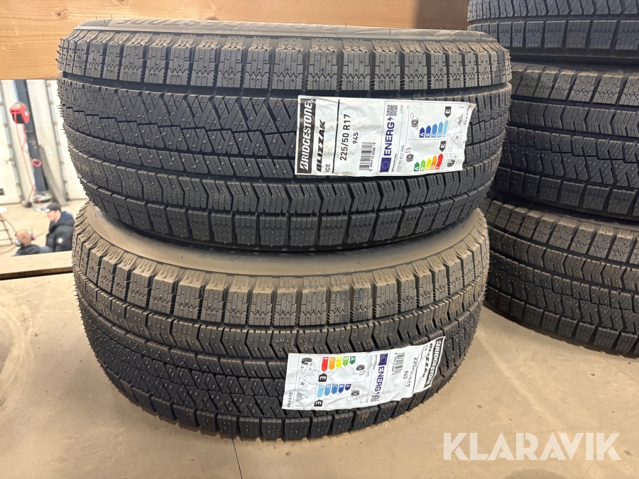 Vinterdäck Bridgestone Blizzak ICE 225/50R17 2st