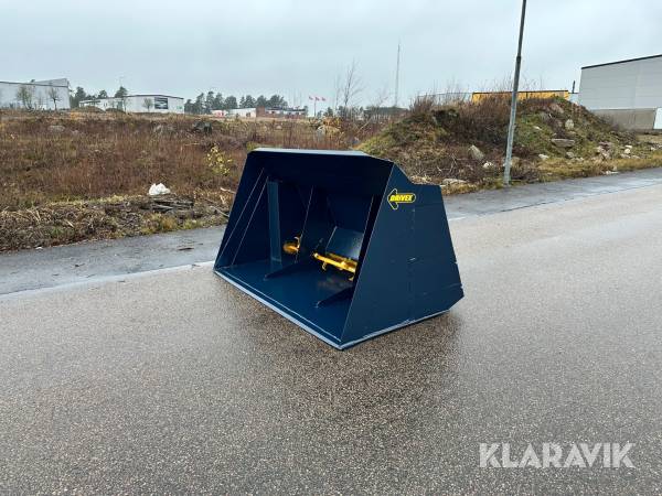 Sandspridarskopa Drivex 2,8 m3 Stora BM