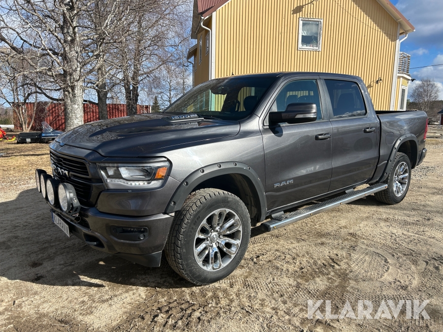 Pickup Dodge Ram 1500 5.7 V8 HEMI FlexiFuel 4x4 Laramie