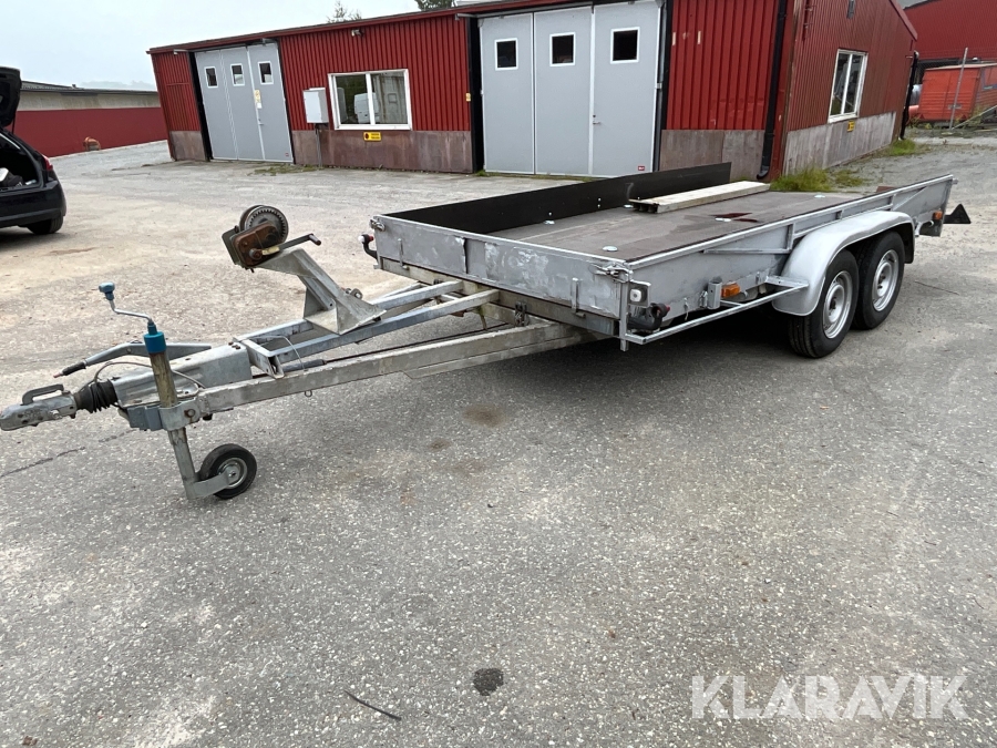 Personbilssläp med tippfunktion  