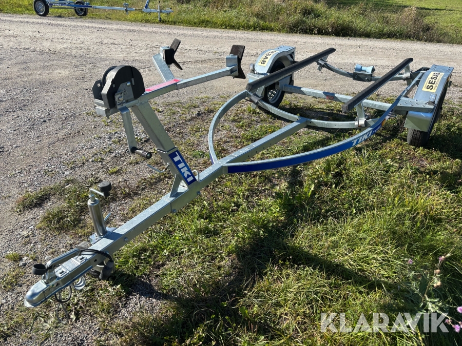 Släp till vattenskoter Tiki JS750-R jetski trailer