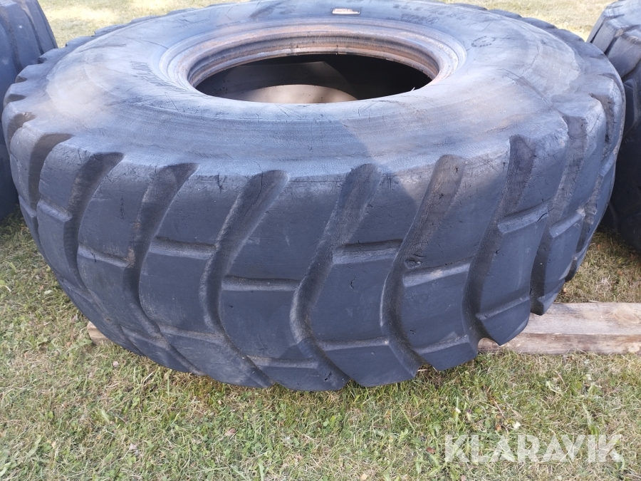 Entreprenaddäck Michelin 20.5 R25 1st